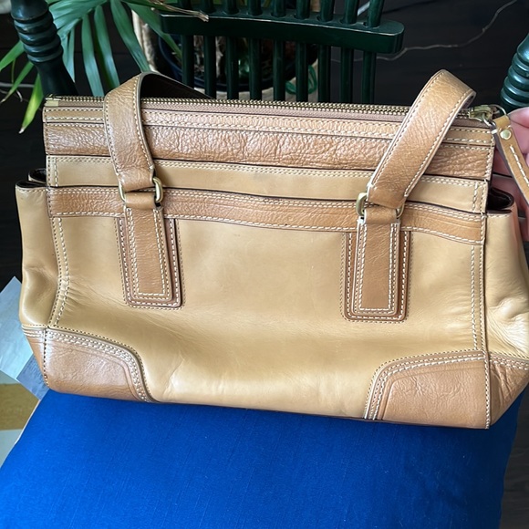 Coach Vintage Leather Hampton Shoulder Bag EUC - Picture 9 of 12